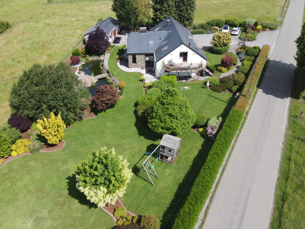 Vue aérienne du gîte La Nouchettière La Roche-en-Ardenne
